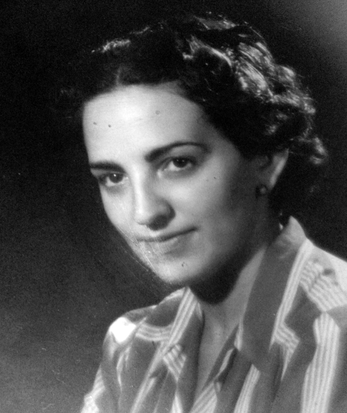 08.05.2024_Dama de Nit presenta a Julia Corominas i de convidada Pati Gorina&nbsp;Psocóloga